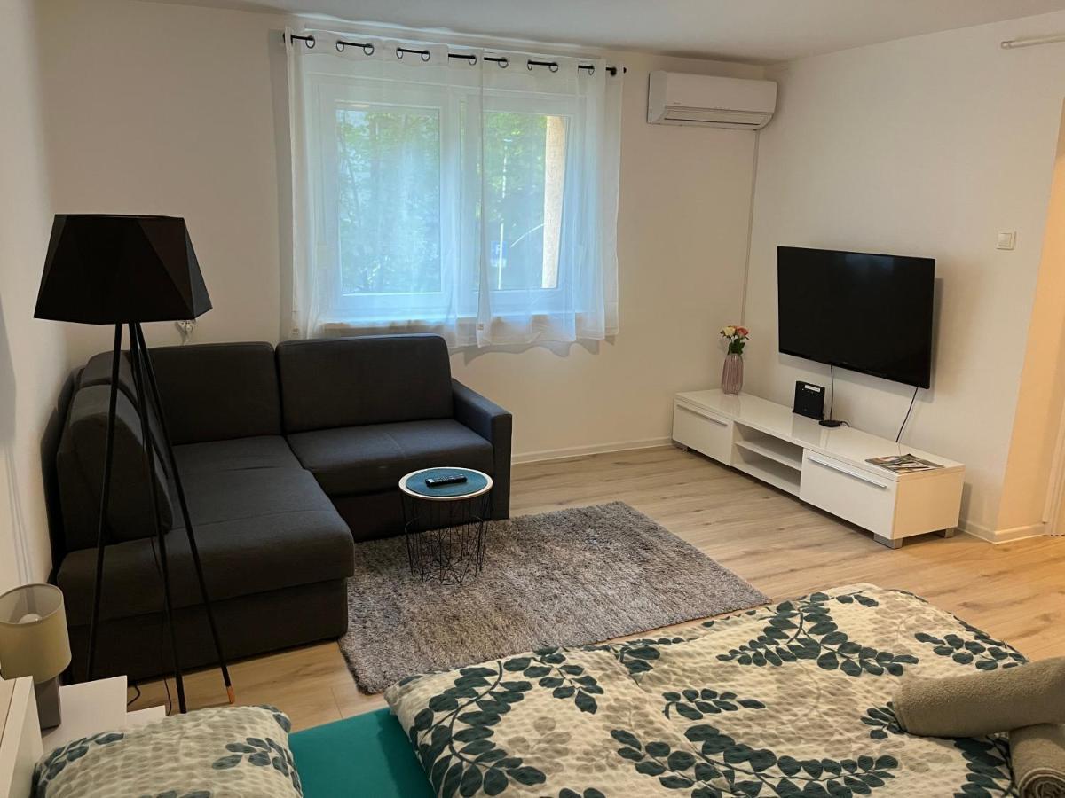Apartment Vbk Ösek Dış mekan fotoğraf